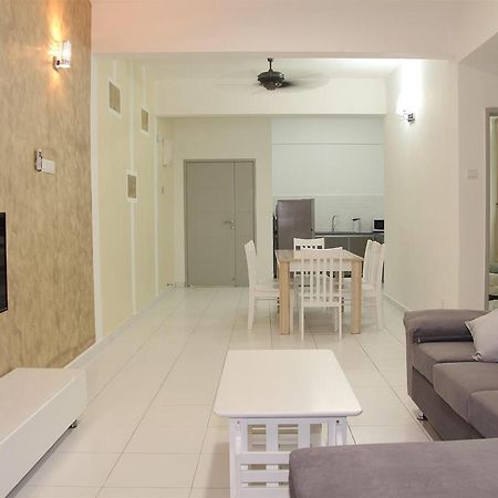 3 Bedroom Condo @ Near Spice Arena Bayan Lepas Dış mekan fotoğraf