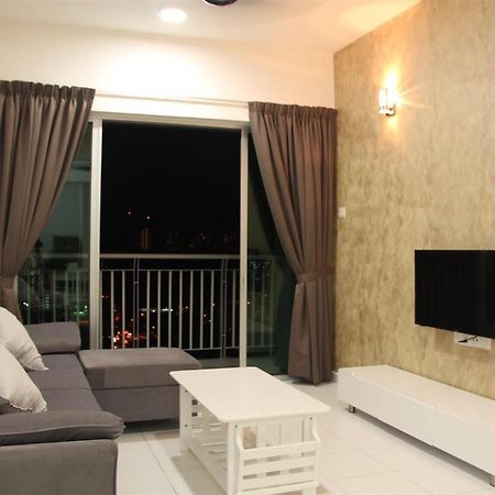 3 Bedroom Condo @ Near Spice Arena Bayan Lepas Dış mekan fotoğraf